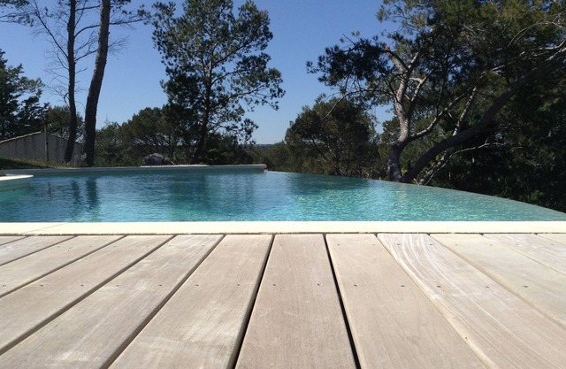 Sublime 350 m2 designer villa with infinity pool (week:-10%/month:-20%)