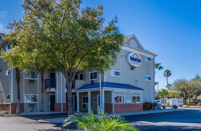 Suburban Studios Airport