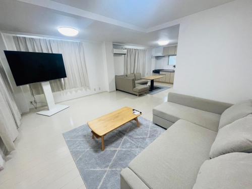 SUITE YONEGAHAMA l 米が浜通