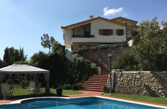 Summer and Winter villa to enjoy with family/friends. Private pool and parking.