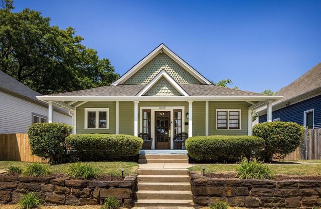 Summer Breeze - 3BR/Backyard & Deck/Families