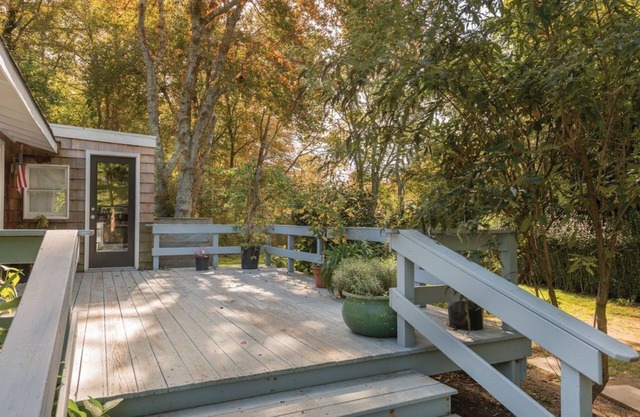Summer cottage by the Bay, Ocean Beaches