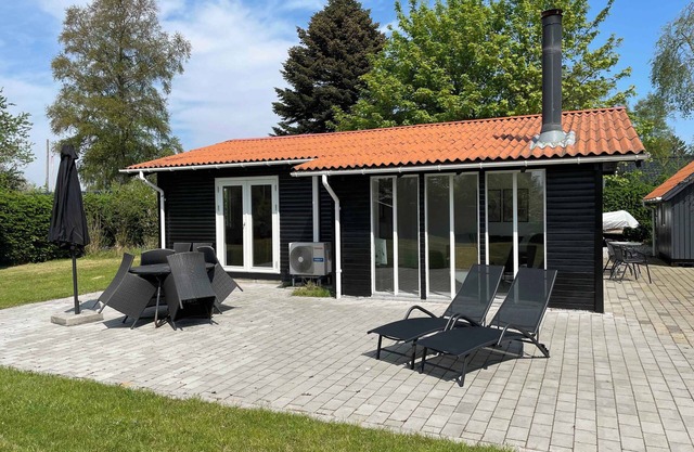 Summer house near the sea and good experiences