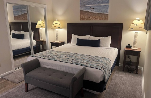 Summer Sands Diggin' In The Sand Room 103