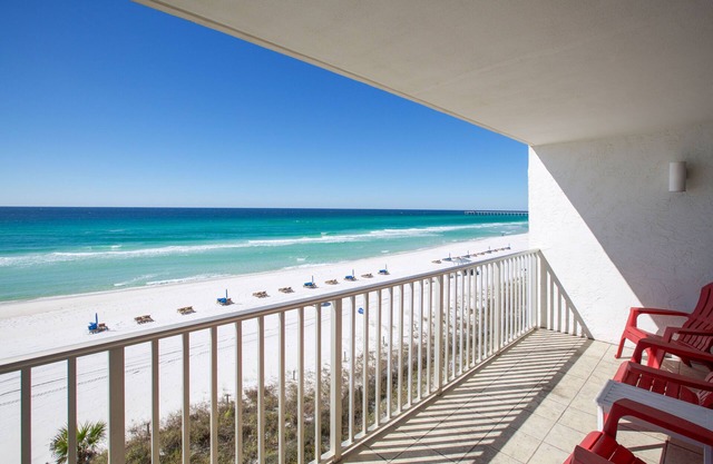 SUMMER WEEKS AVAILABLE! 4th floor directly on the BEACH - FULL SUNSET VIEW!