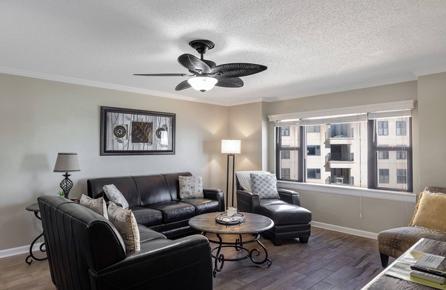 Summer Winds B-334, Oceanfront Condo in Indian Beach, NC!