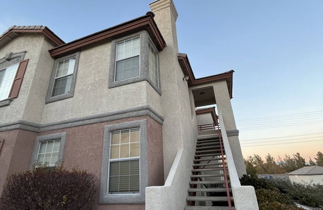 Summerlin Gorgeous Comfortable Stunner!