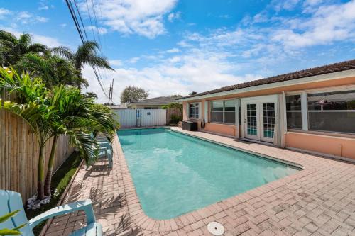 Sun-filled House With Heated Pool By Pmi
