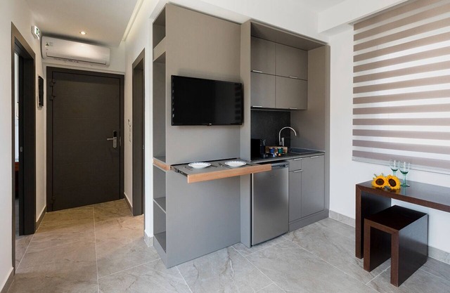 Sun Residence Exclusive Seaside Apartments. IDEAL FOR COUPLES