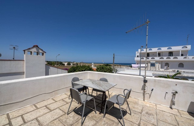 Sun & Smile - Detached villa with veranda and terrace a stone's throw from the sea