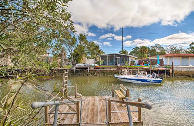Sun-Soaked Hudson Getaway w/Canal Access!