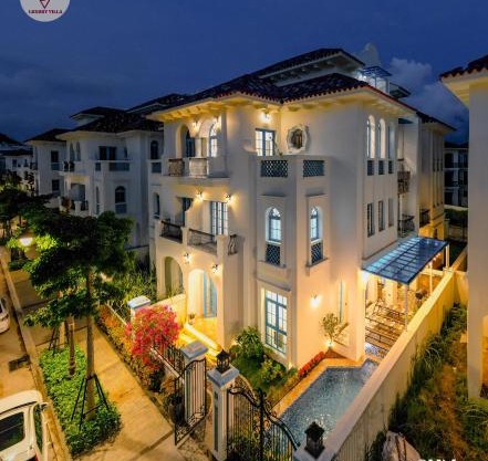 Sun Villa 7 br & pool