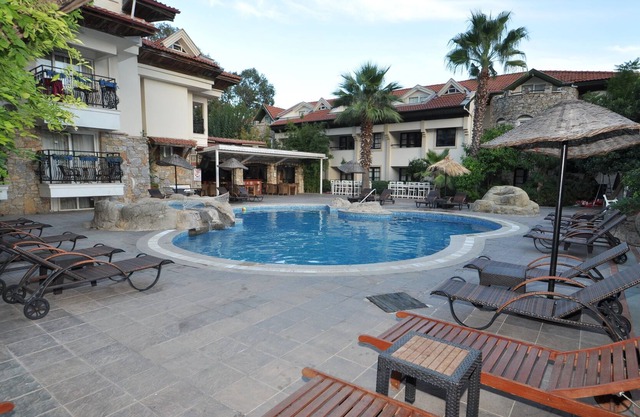 SUNBLUE APART HOTEL