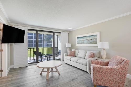 Sundial F106 - Renovated Ground Floor Residence at Sundial Sanibel