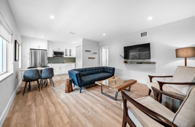 Sundy Apartments Unit 3 - Managed by Brampton Park