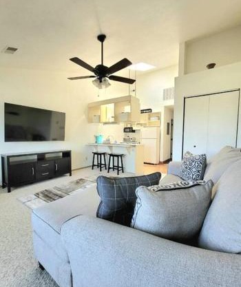 Sunnie Days condo in Oak Harbor on Lake Erie!
