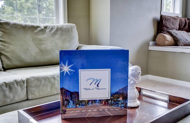 ☀️Sunny☀️ And Spacious 4 Bedroom Townhouse. Netflix. Close to Mall🛍️ & beaches 🏖️