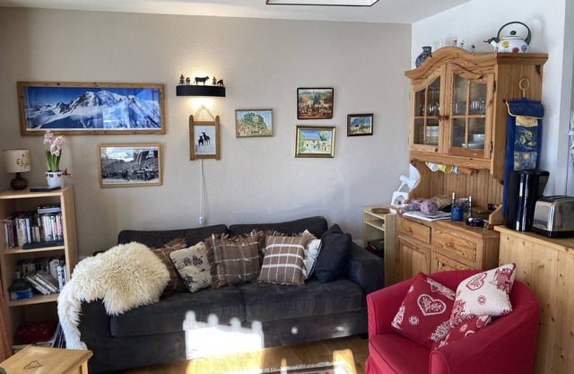 Sunny Apartment For 5 in Petit Chatel with summer Multipass