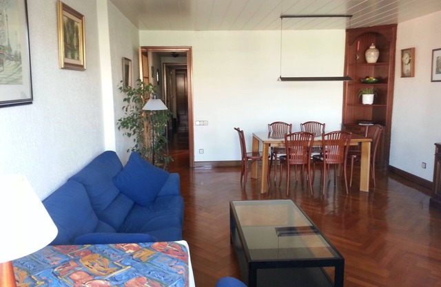 Sunny apartment with parking