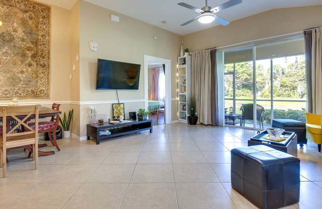 Sunny Delray Beach Vacation Rental - 4 Mi to Beach