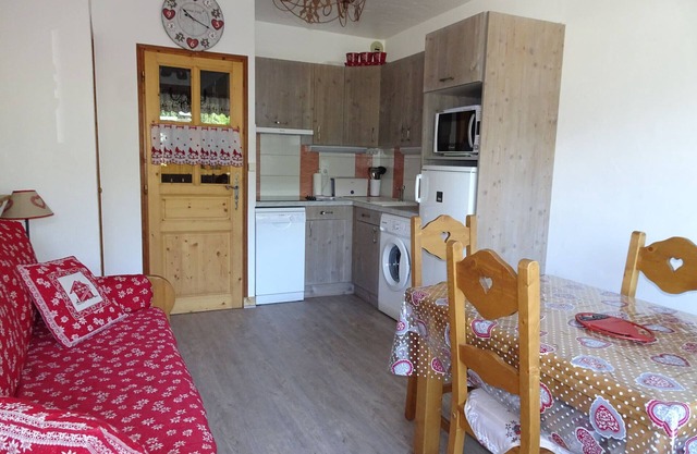 Sunny Duplex with Terrace - Ski Paradise in Champagny-en-Vanoise