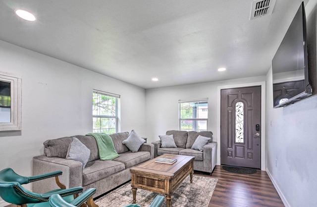 Sunny Lake Wales Retreat ~ 11 Mi to Legoland!