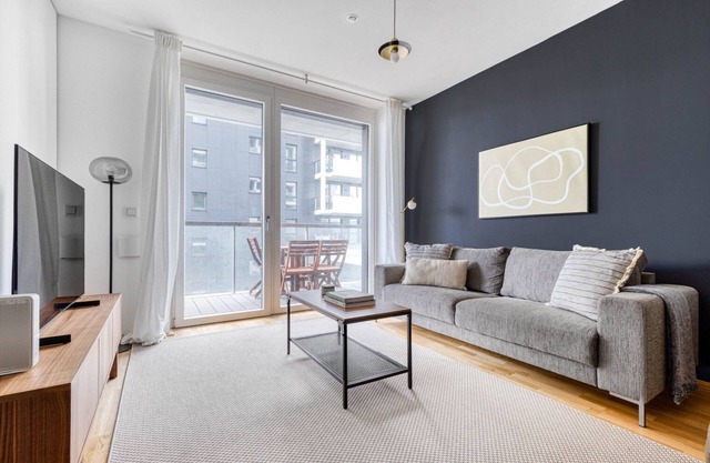 Sunny Leopoldstadt 2BR w/Gym & Balcony, near U2, by Blueground