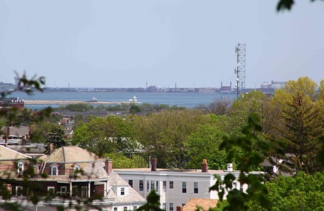 Sunny Ocean-View Suite near subway w/kitchen & private bath