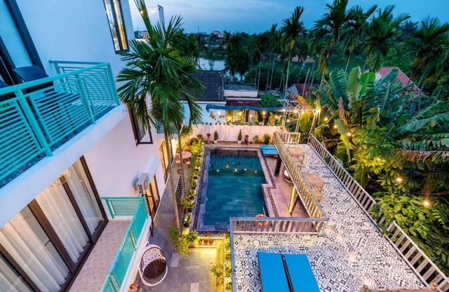Sunny Riverside Homestay
