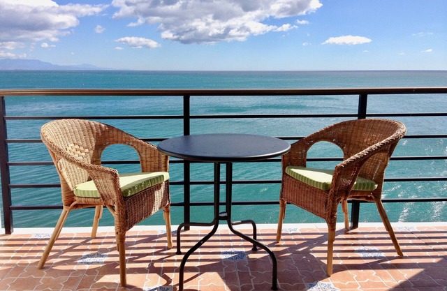 Sunny View in Castillo Santa Clara