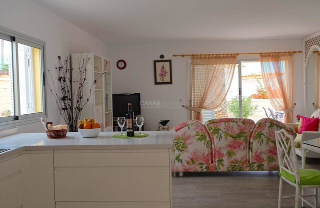 Sunny Villa Anabel in Callao Salvaje: Luxury Amenities amp; Sea View