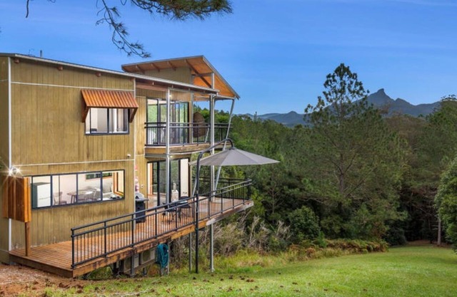 Sunrise Chalet – Romantic Rainforest Haven