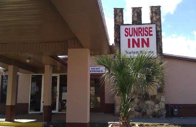 Sunrise Inn - Bradenton