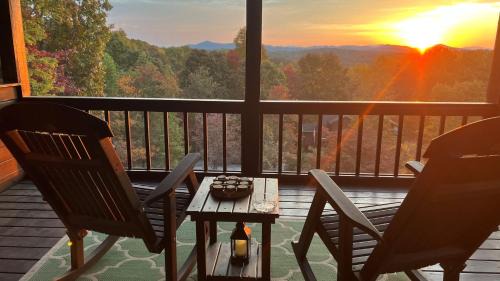 Sunrise on the Ridge - North GA Mountain Views
