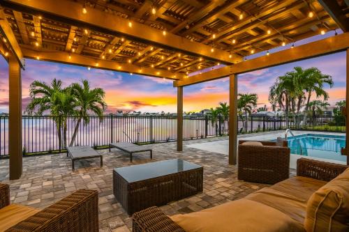 Sunrise Paradise Waterfront