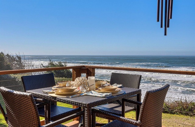 Sunset Cove - New Listing! - Beachcomber Vacation Homes