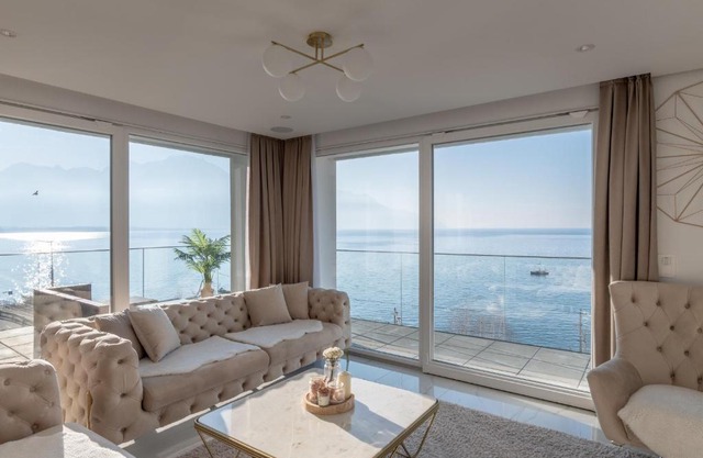 Sunset Home, Appartement de luxe front de lac