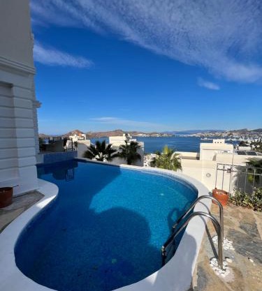 Sunset villa