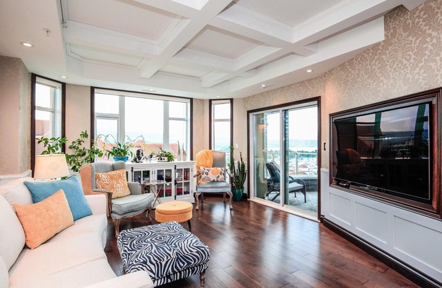 Sunset Waterfront Resort #1702 – 3Bed-3Bath Suite