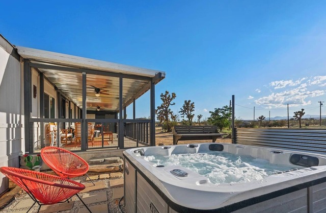 Sunsets & Stars, Desert Oasis, Pet Friendly, Hot Tub, Firepit, Covered Porch