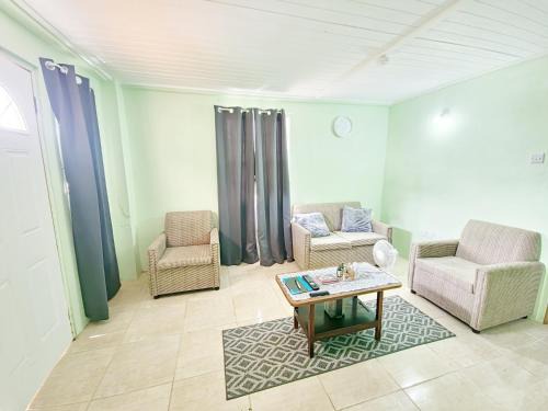 Sunshine avenue suite
