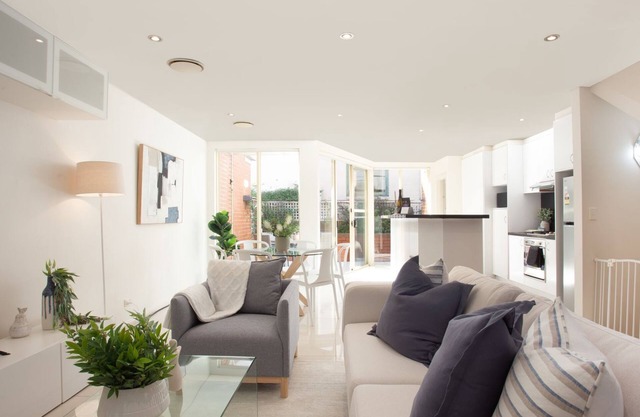 Sunshine Terrace, Bondi Beach Isyd