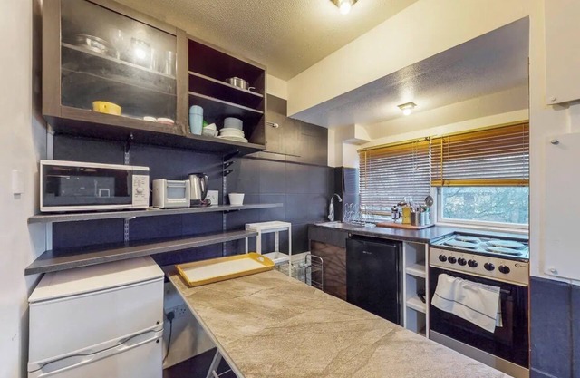 Super 3 Bed near Notting Hill - 5 min to Tube