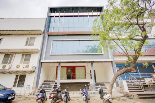 Super Townhouse Townhouse Atal Chowk Indirapuram Ghaziabad