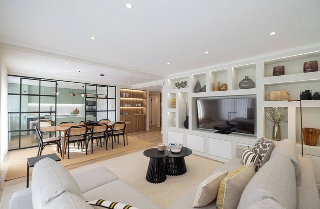 Superb 3 Bedroom Apartment in the Heart of Monte Estoril