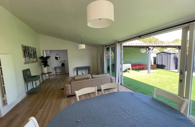Superb apartment with garden 50m from the sea