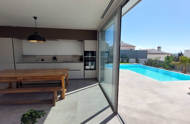 Superb apartment with swimming pool
