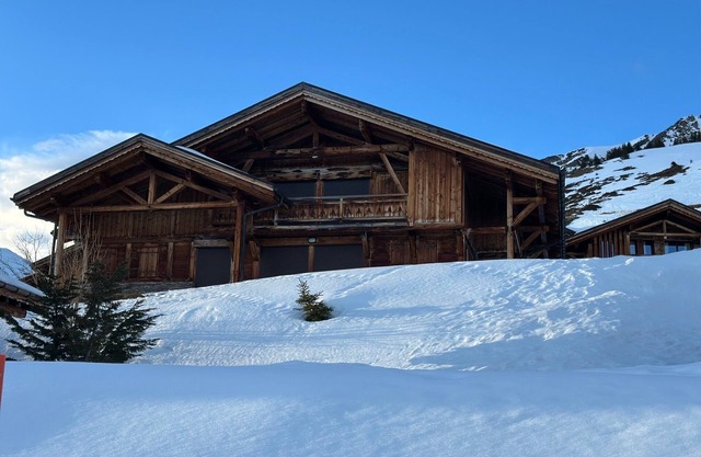 Superb Chalet 1830 ski in/out luxury 12/14 persons 6CH 5 SDB Portes du Soleil