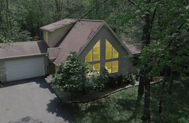 Superb Family Friendly Home ~ Stocked for FUN!