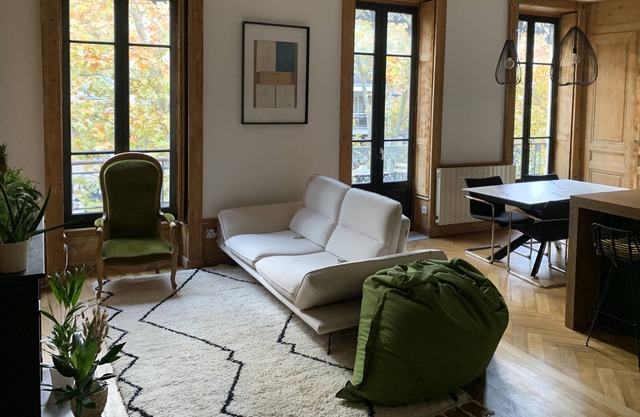 Superb T3 in Lyon's Presqu'île
